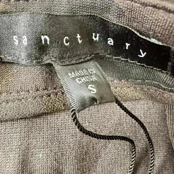 Sanctuary Skirt Womens Size Small Brown Camo Stretch Mini Zipper New - Picture 3 of 7